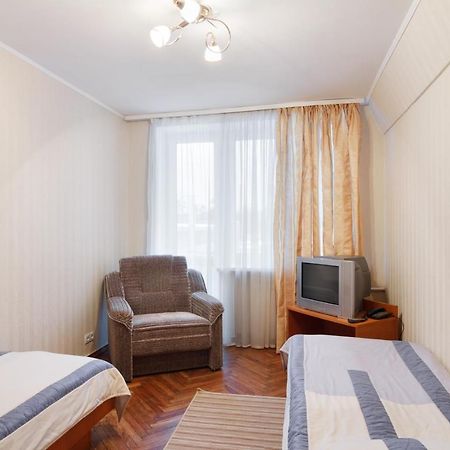 Druzhba Hotel And Restaurant 카리프 외부 사진