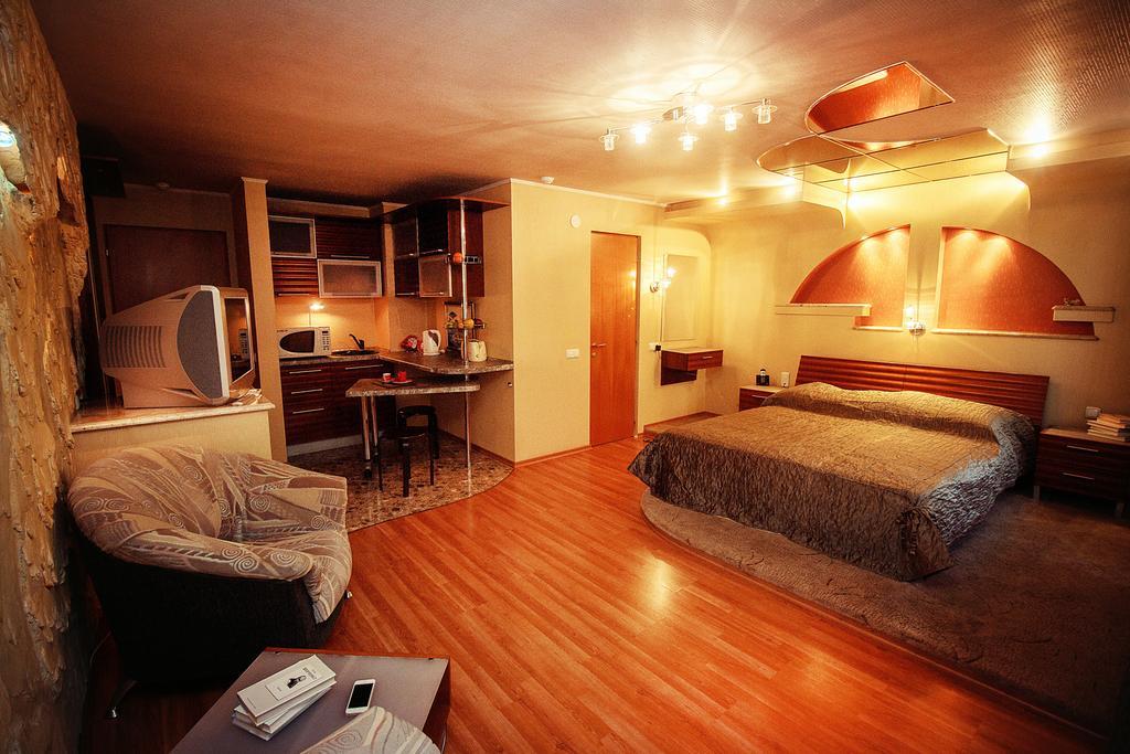 Druzhba Hotel And Restaurant 카리프 외부 사진